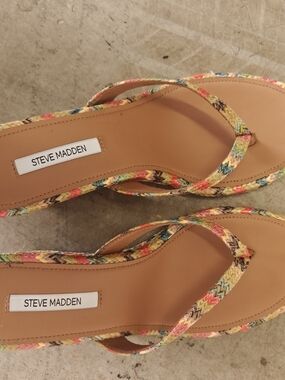 Steve Madden Multicolor Braided Strap Flip Flop Sandals